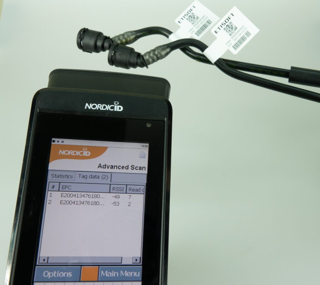 etykiety RFID, etykiety na produktach, etykieta flaga, oznaczanie przewodów hydraulicznych